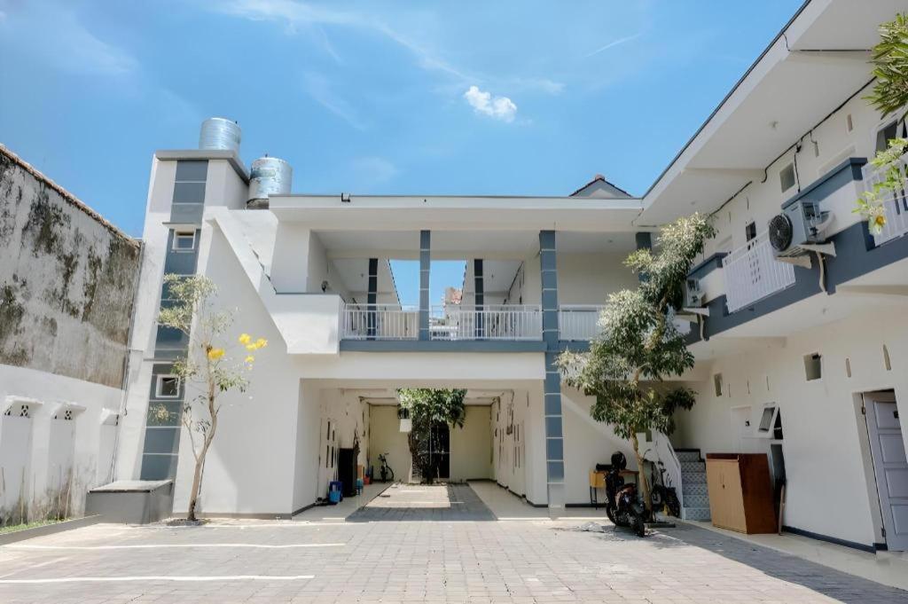 Capital O 1475 Oemah Jawa Family Residence Jembel Εξωτερικό φωτογραφία