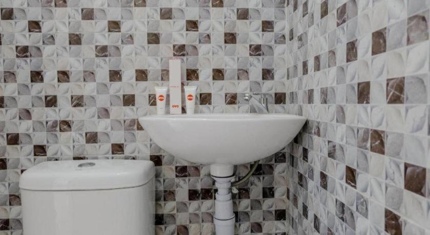 Capital O 1475 Oemah Jawa Family Residence Jembel Εξωτερικό φωτογραφία