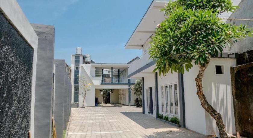 Capital O 1475 Oemah Jawa Family Residence Jembel Εξωτερικό φωτογραφία